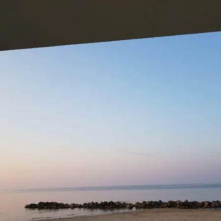 Апартаменты Sea House Tonnara *