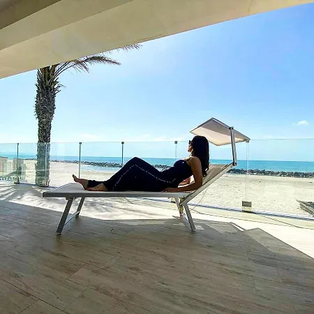 Sea House Tonnara شقة